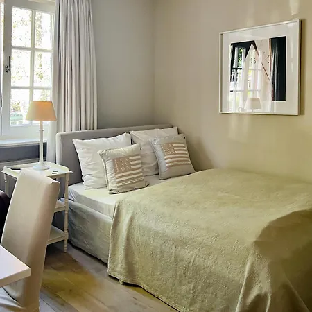 Von Deska Townhouses - Ivy House-3